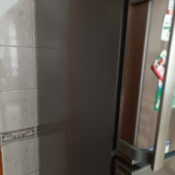 Profilo Sıfır Dolap Her Yeri Göçük İçinde