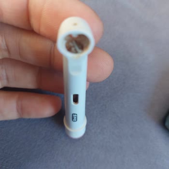 Oral B Fırça Başlığının Parçalanması