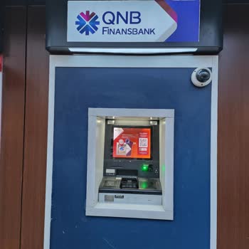 QNB ATM'SI Denizbank Kartımla Paramı Yuttu