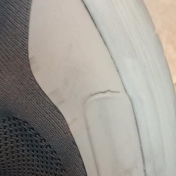 Pahalı Fiyat Kalitesiz Ürün Skechers