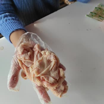 Yunus Market Bir Marketin Kusurlu Tavuk Pirzola Satışı