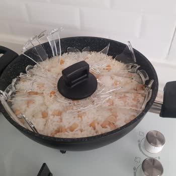 Karaca Züccaciye Karaca Tencerenin Cam Kapağı Yemek Pişerken Patladı