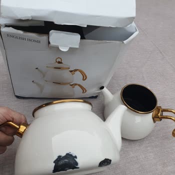 English Home Çaydanlığın Artık Kullanılamayacak Halde Geri Gönderildi