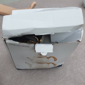 English Home Çaydanlığın Artık Kullanılamayacak Halde Geri Gönderildi