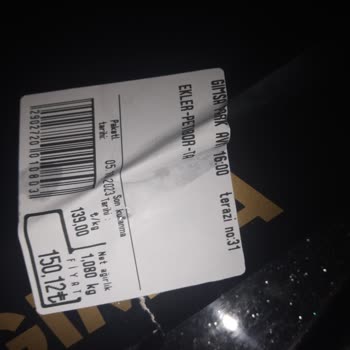 Gimsa Çürük Yiyecek Satıyorlar