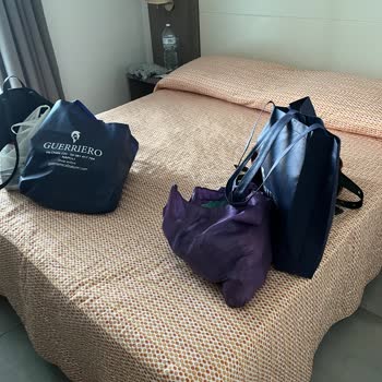 Tatil Sepeti Otel Ve Çift Kişilik Yatak