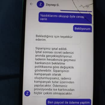 Getir Ve Bilgisiz Canlı Destek Çalışanları
