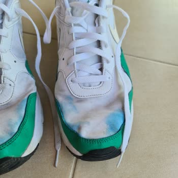 Nike Rengi Akan Ayakkabı