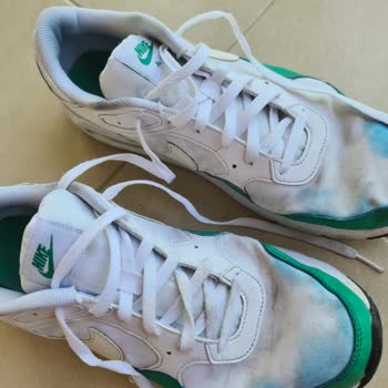 Nike Rengi Akan Ayakkabı
