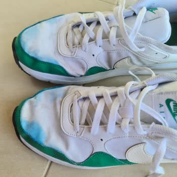 Nike Rengi Akan Ayakkabı