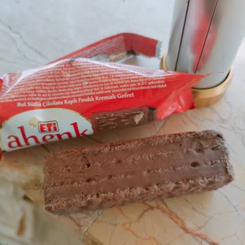 Eti Gıda Eti Ahenk Gurme Çikolata Üzerinde Beyazlık