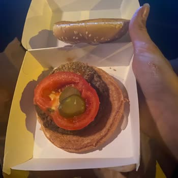 McDonald's Siparişin Hazırlanışı Ve Ürünler