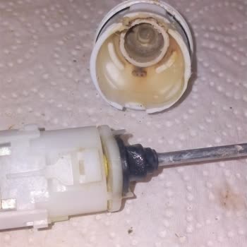 Oral - B Şarjlı Diş Fırçası