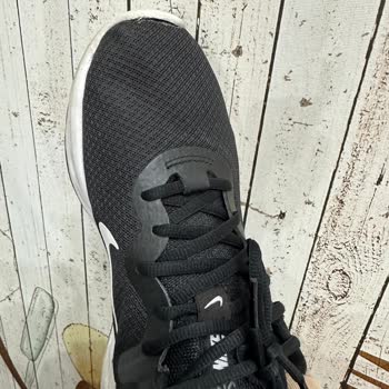 FLO Ayakkabı Nike Spor Ayakkabısı Garanti Problemi