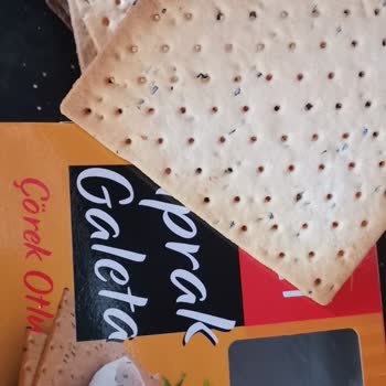 Nimet Gıda Yanık Kokusuyla Ve Kötü Görünüşüyle Çöp!