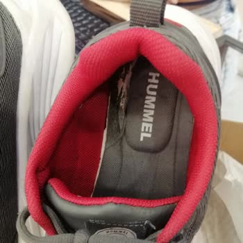 Hummel Ayakkabı 1 Ayda Yırtıldı