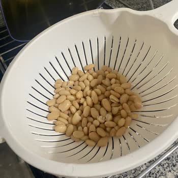 Tat Gıda Konserve Kuru Fasulye Bir Avuç