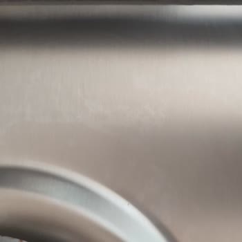 Arçelik Fırında Beyaz Lekeler Ve Sac Demirin Kırılması