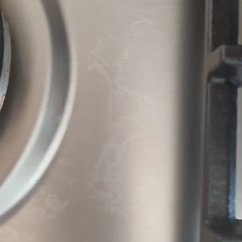 Arçelik Fırında Beyaz Lekeler Ve Sac Demirin Kırılması