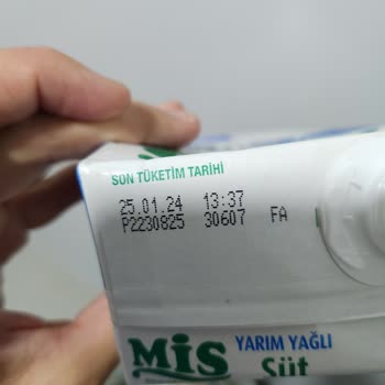 Mis Süt Kutusunda Delik Oluşması