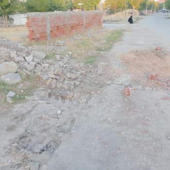 Elazığ Belediyesi Yazıkonak Merkez Mahallesi Pislik Yuvası