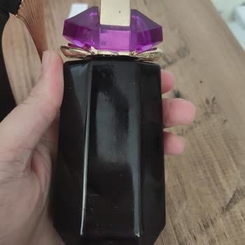 Zirve Parfüm Kozmetik Paranızı Daha Güzel Şeylere Harcayın