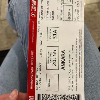 Anadolu Jet Uçuş Biletinin Yolcuya Bilgi Vermeden Değiştirilmesi