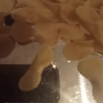 BİM Kurtlu Makarna Cardella Fiyonk