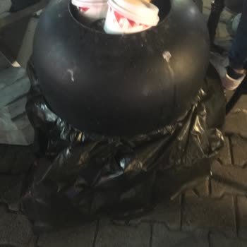 Starbucks İzmit Outlet Center Hizmet Veremeyecek Durumda!