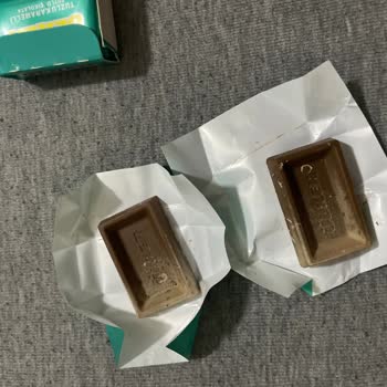 Ülker Tuzlu Karamelli Çikolata Bayat