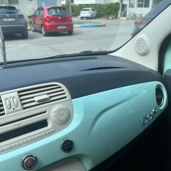 Fiat Boyasız Fiat 500C Torpido Çatlağı