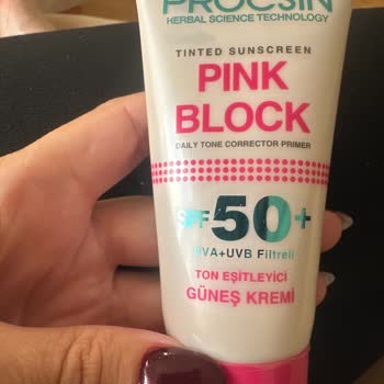 Procsin Pink Block Ton Eşitleyici Güneş Kremi Çok Kötü.