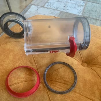 Dyson Toz Haznesi Düşmesi