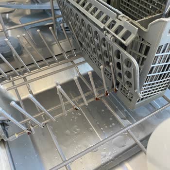 Teka Ankastre Bulaşık Makinesi Sepeti Paslanıyor