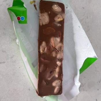 Ülker Antep Fıstıklı Çikolata Bozuk Çıktı
