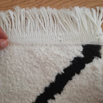 Vivense Halının Kendi Kendine Sökülmesi Sorunu