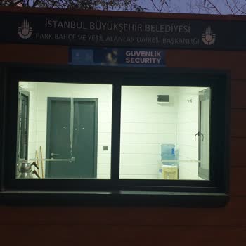 Küçükçekmece Belediyesi İstanbul'daki Park Ve Mesire Alanlarındaki Alkol Tüketimi