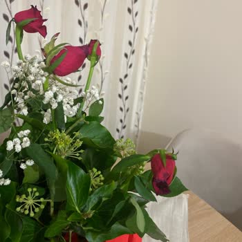 Çiçek Market Görselle Alakası Yok Gül Demeye Şahit Lazım
