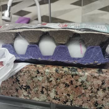 Migros Genel Bozuk Ve Solucan Lı Yumurta