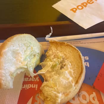 Popeyes Boş Hamburger Veriyor
