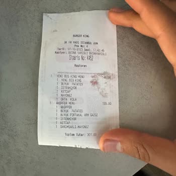 Burger King Vadi İstanbul Avm Yetersiz Hizmet