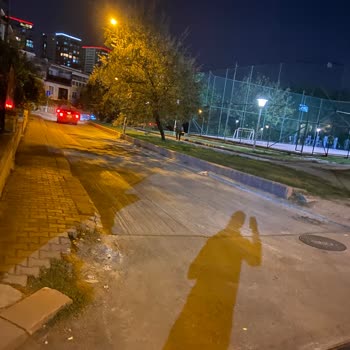 Ankara Yenimahalle Belediyesi Sorunsuz Yolu Söküp Güya Yeniliyor