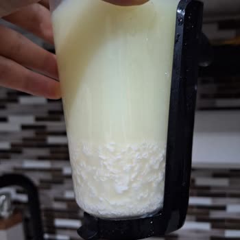 Pınar Et ve Süt Bozuk Süt Satılması