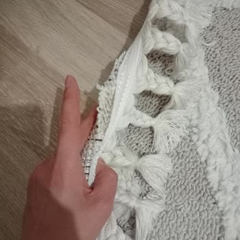 Trendyol'dan Aldığım Halı Sökülmeye Başladı.