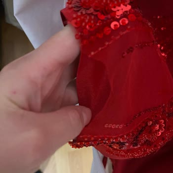 Mucina Gelinlik Paramı İade Edin