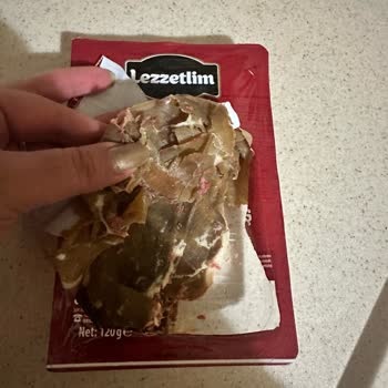 Lezzetlim Bozuk Pastırma, Kurumuş Yufka