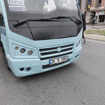 İBB - İstanbul Büyükşehir Belediyesi Trafik Kural İhlali Ve Vatandaşı Tehlikeye Atma