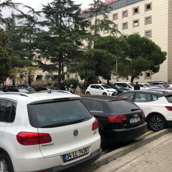 Zeynep Kamil Kadın ve Çocuk Hastalıkları Hastanesi Otoparka Hastaları Almıyorlar