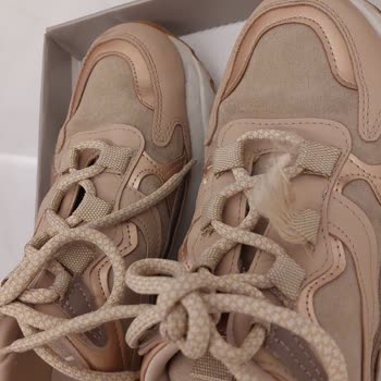 Hotiç Spor Ayakkabının Bağcık Bantları Nasıl Kullanıcı Hatası Olur?