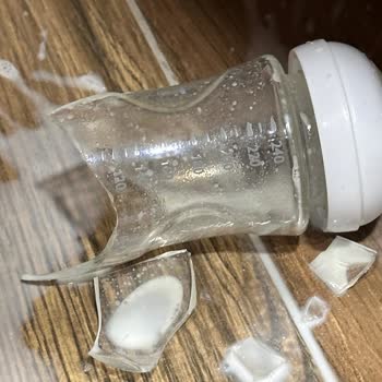 Philips Avent Cam Biberon Kırıldı!